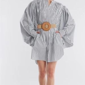 Fit, Fabric & Care
• 79% cotton, 18% nylon, 3% spandex
• Machine wash
Imported